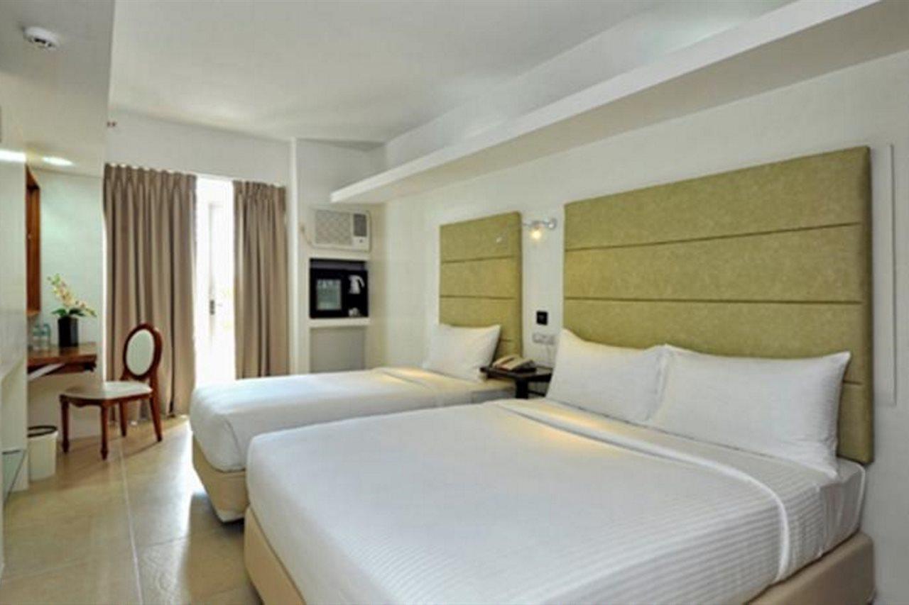 Wellcome Hotel Cebu Exterior photo