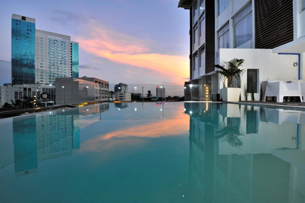 Wellcome Hotel Cebu Exterior photo